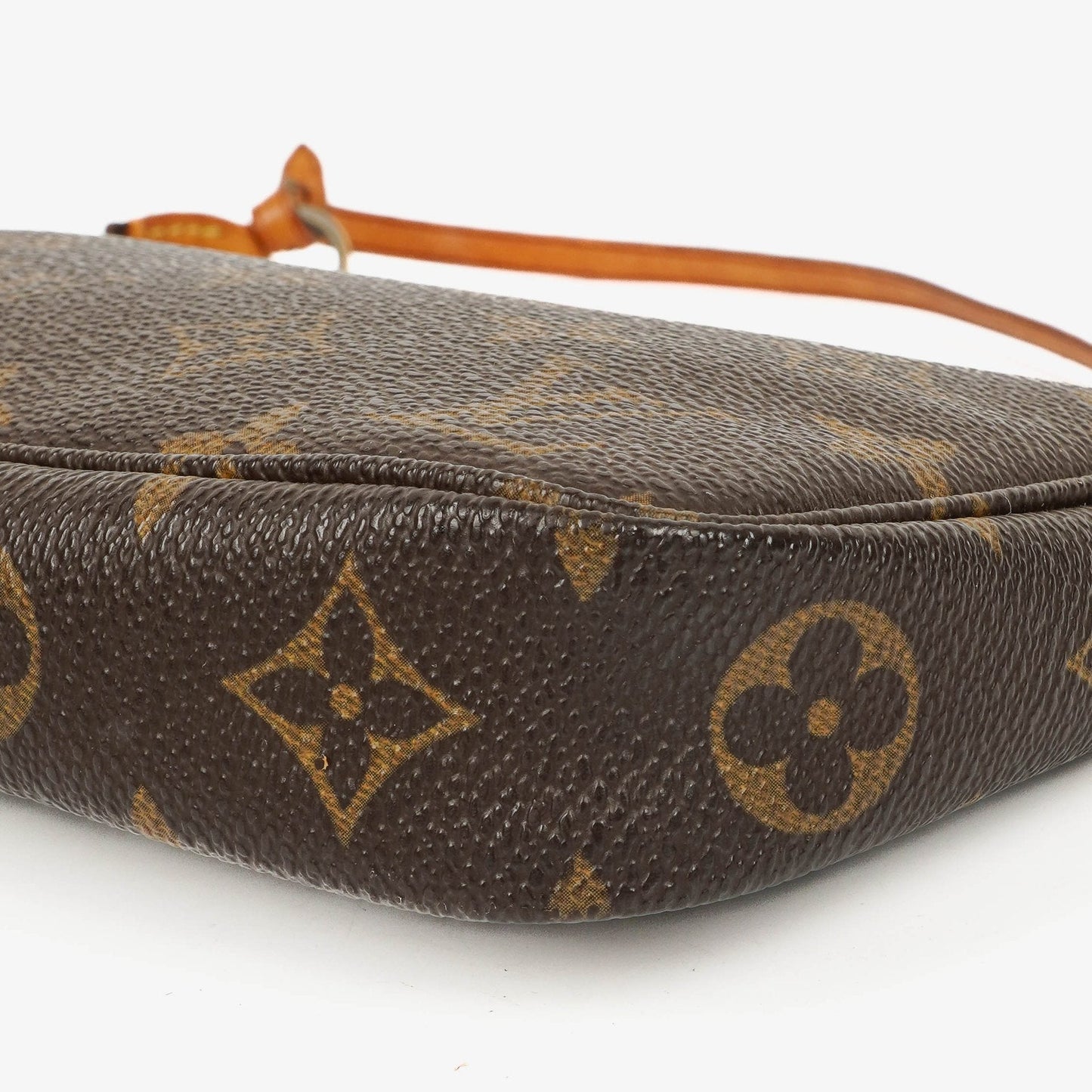 Louis Vuitton Pochette Accessoires Monogram Canvas Clutch