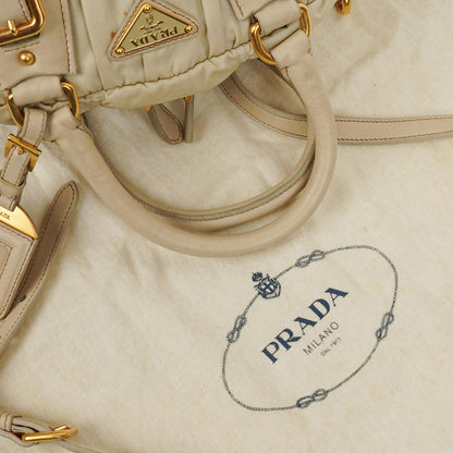 Prada Gaufre Satchel-Tasche aus beigem Nylon mit Reißverschluss
