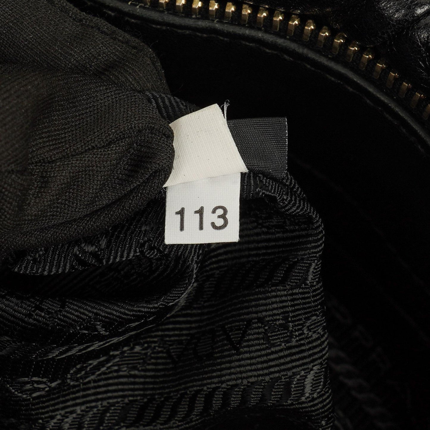 Prada Nappa Gaufre Leder Satchel Tasche in Schwarz
