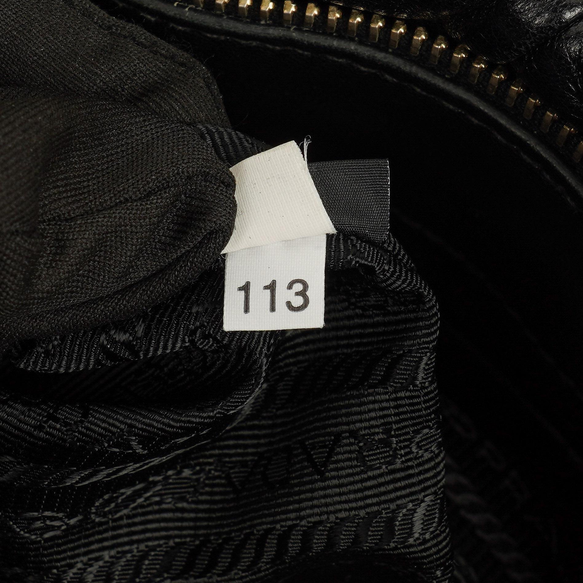 Prada Nappa Gaufre Leder Satchel Tasche in Schwarz