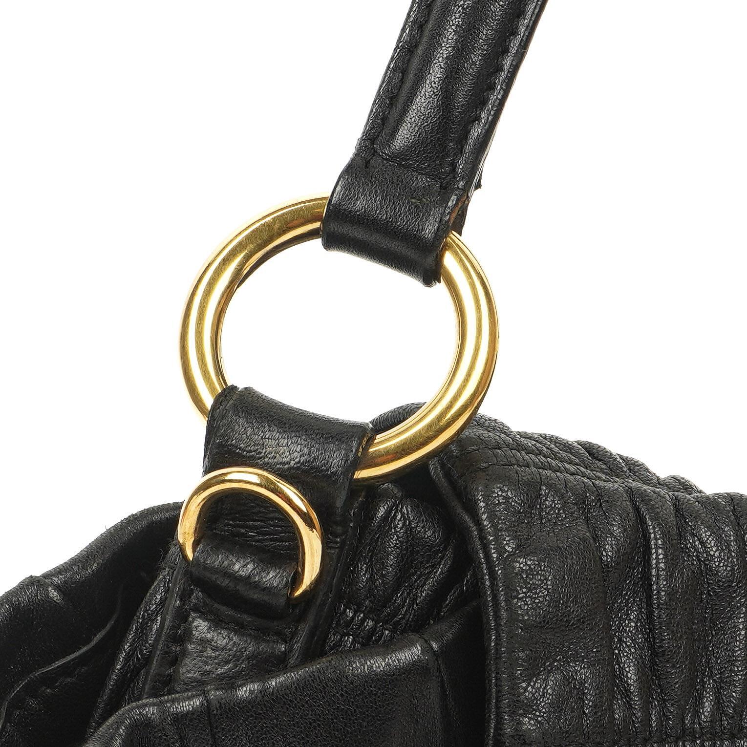 Prada Schwarze Nero Elegante Gaufre Klapptasche