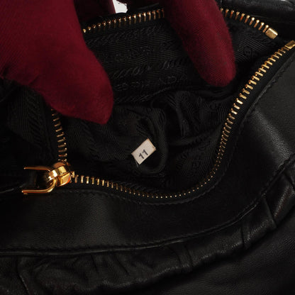 Prada Schwarze Nero Elegante Gaufre Klapptasche