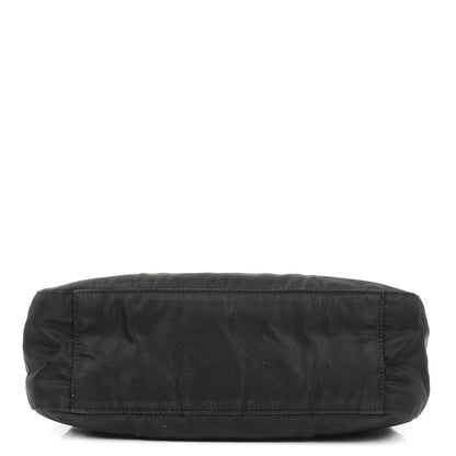 Prada Schwarze Nylon Emaillierte Metall Dreieck Obergriff Schultertasche
