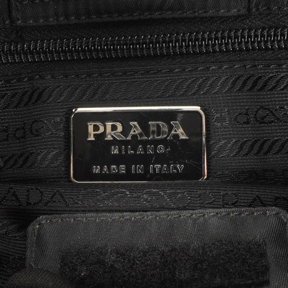 Prada Schwarze Nylon Emaillierte Metall Dreieck Obergriff Schultertasche