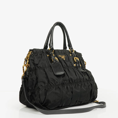 Prada Tessuto Gaufre Tasche aus schwarzem Nylon