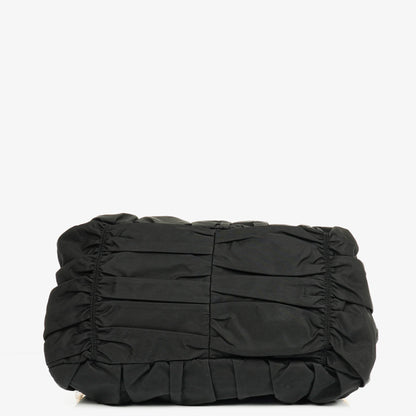 Prada Tessuto Gaufre Tasche aus schwarzem Nylon