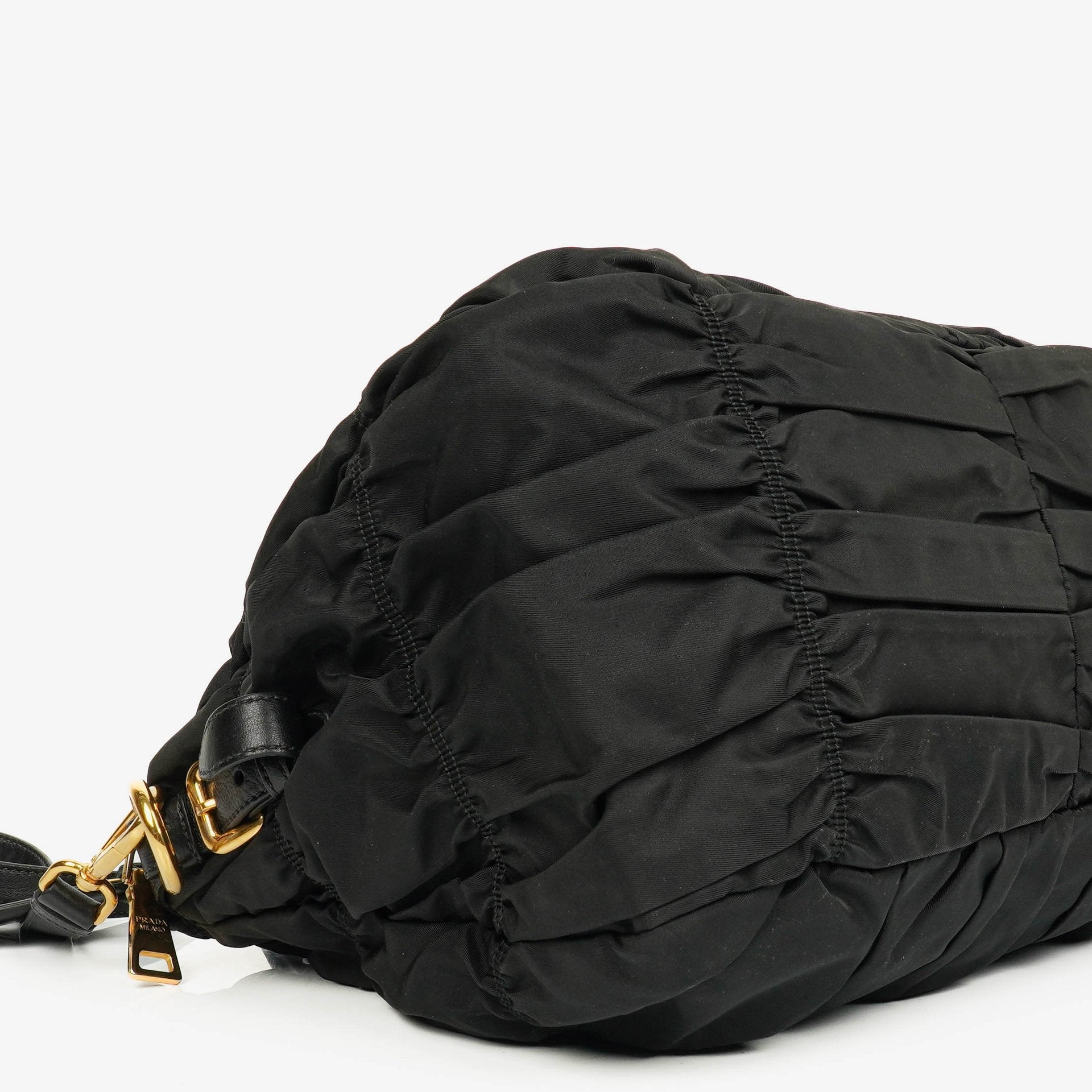 Prada Tessuto Gaufre Tasche aus schwarzem Nylon