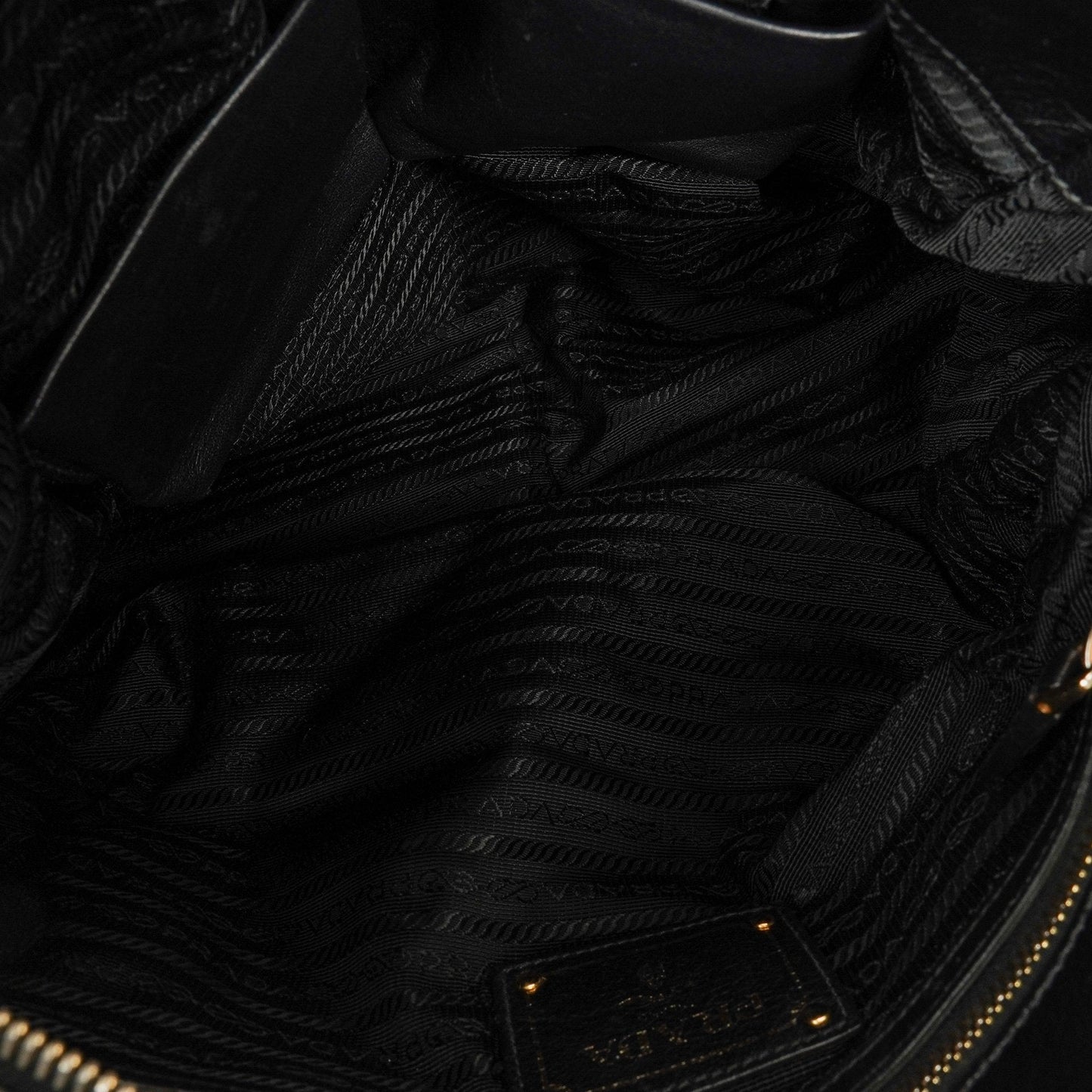 Prada Tessuto Gaufre Tasche aus schwarzem Nylon