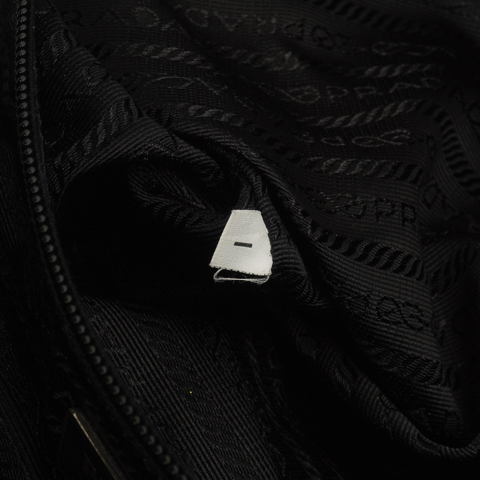 Prada Schwarze Tessuto Nylon Und Saffiano Leder Nero Duffle Bag