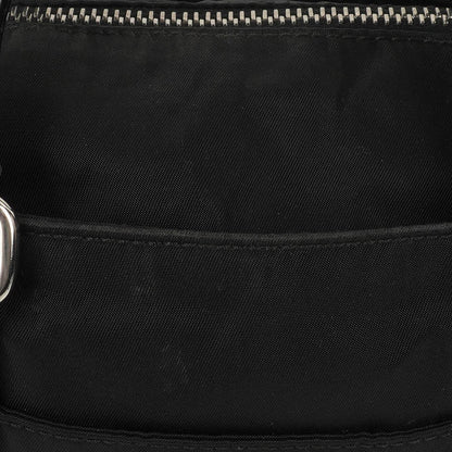 Prada Schultertasche aus schwarzem Tessuto Nylon