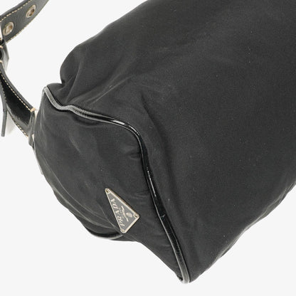 Prada Tessuto Schultertasche in Schwarz