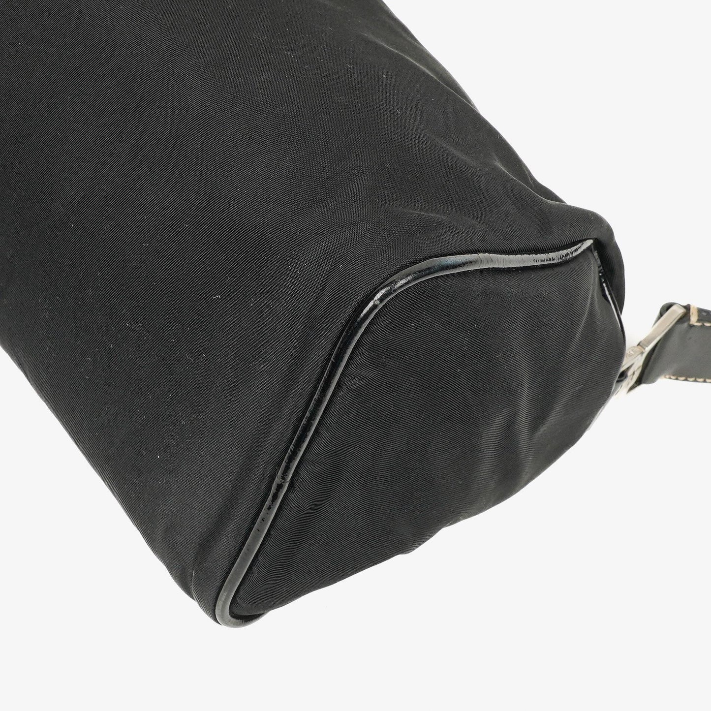 Prada Tessuto Schultertasche in Schwarz