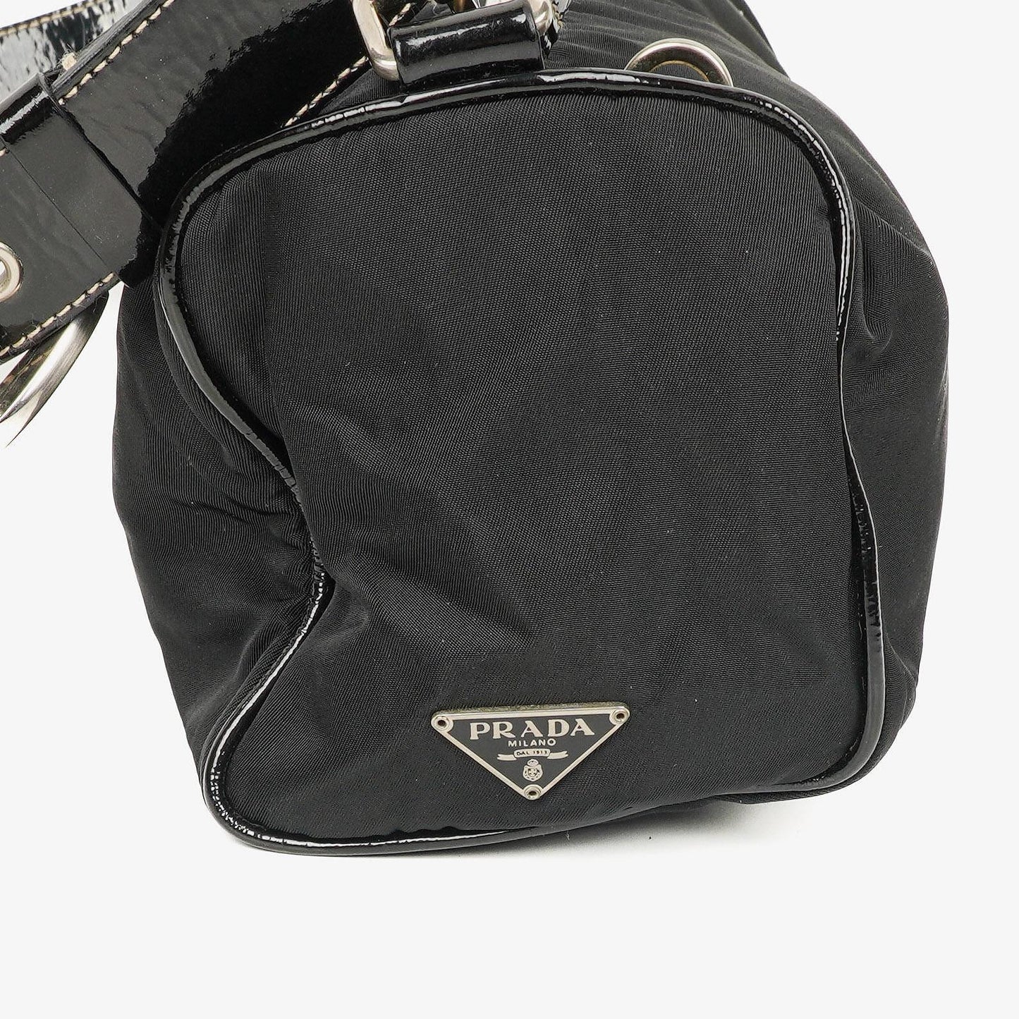 Prada Tessuto Schultertasche in Schwarz