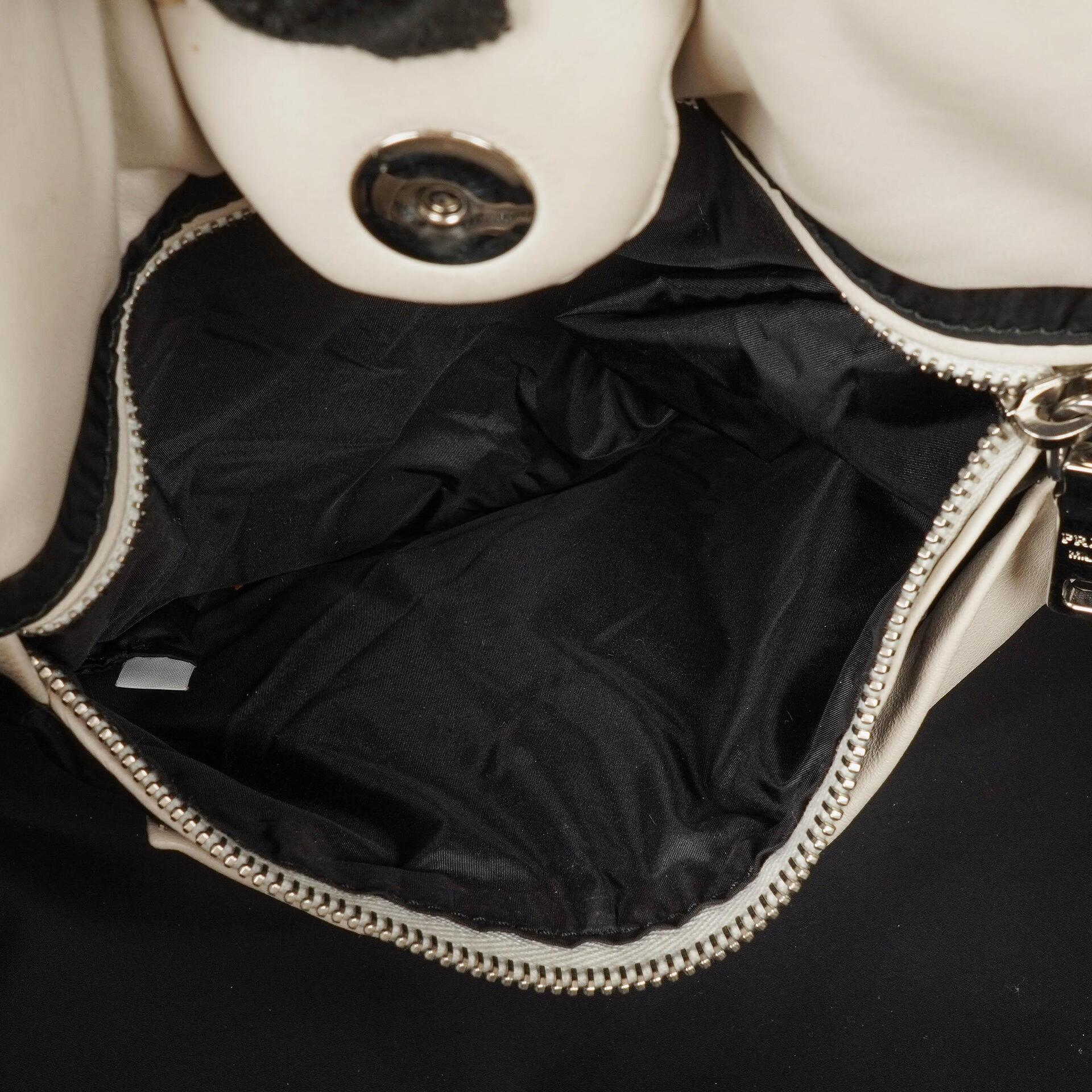 Prada Bomber Talco Top-Handle-Tasche aus gestepptem Nappaleder