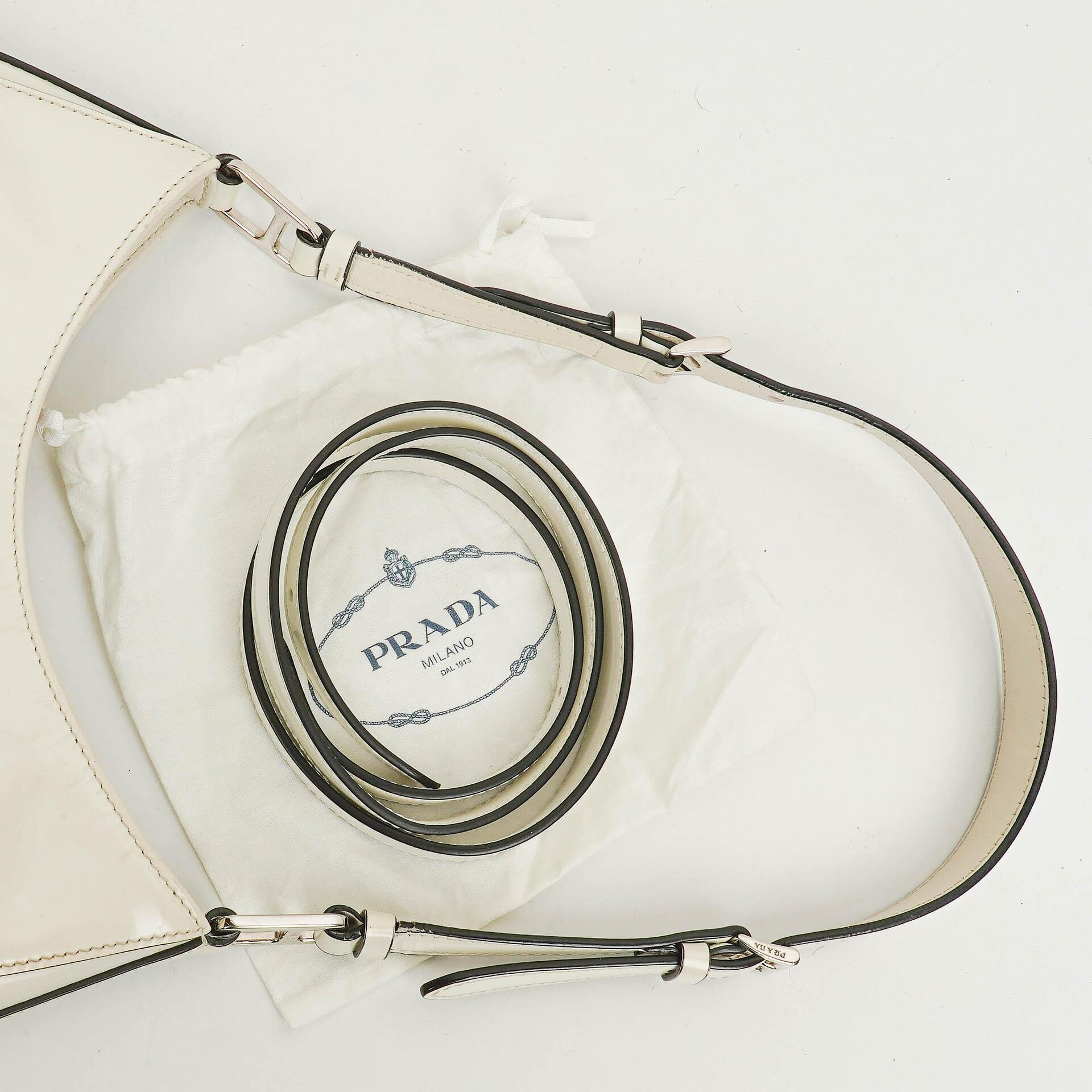 Prada Cleo Schultertasche aus Leder