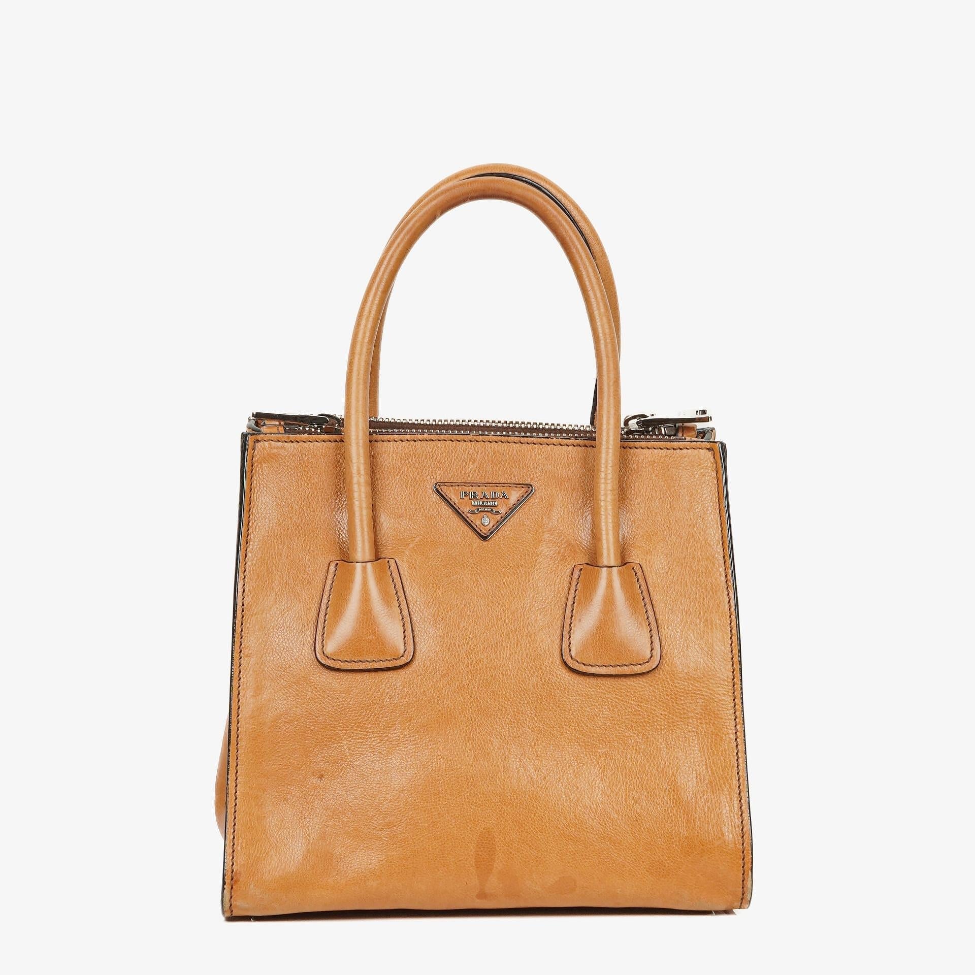 Prada 2-Wege-Handtasche aus Glace Kalbsleder mit Doppelfach