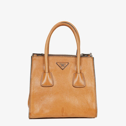 Prada 2-Wege-Handtasche aus Glace Kalbsleder mit Doppelfach