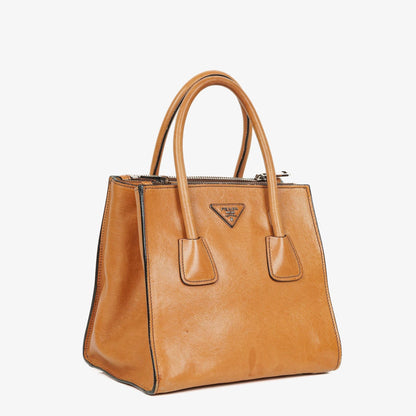 Prada 2-Wege-Handtasche aus Glace Kalbsleder mit Doppelfach