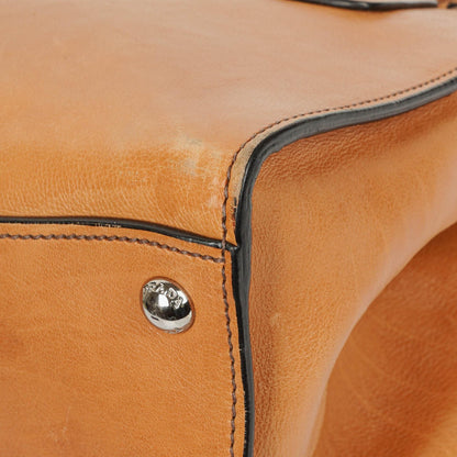 Prada 2-Wege-Handtasche aus Glace Kalbsleder mit Doppelfach