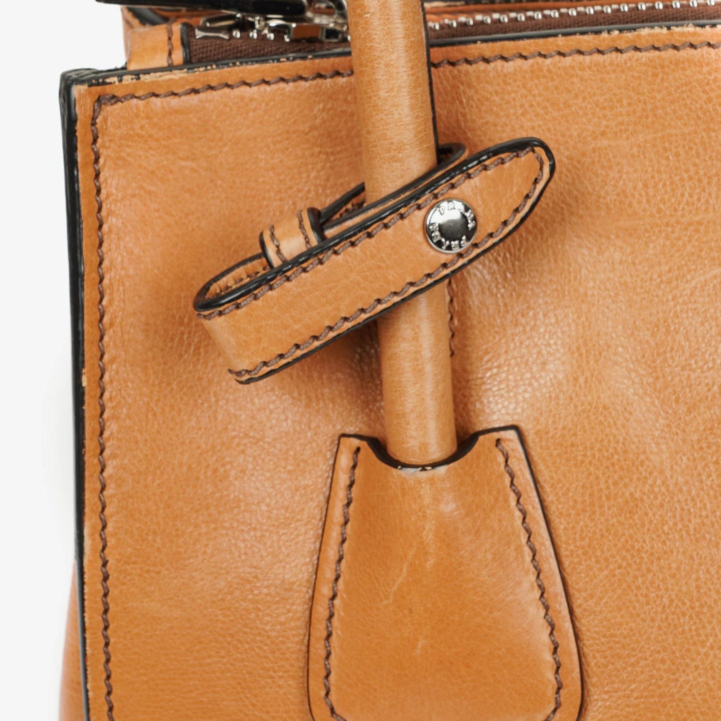 Prada 2-Wege-Handtasche aus Glace Kalbsleder mit Doppelfach