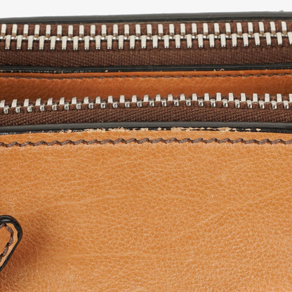 Prada 2-Wege-Handtasche aus Glace Kalbsleder mit Doppelfach
