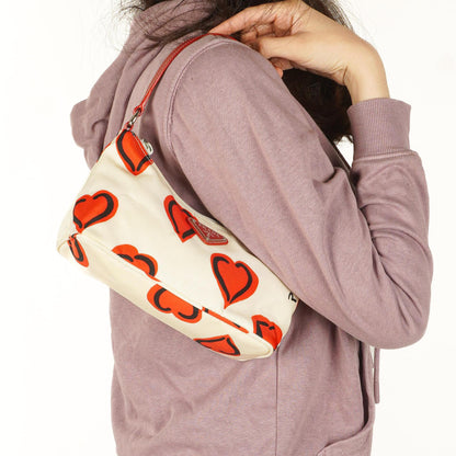 Prada Heart Schultertasche aus Nylon Tessuto