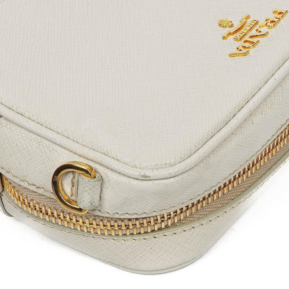 Prada Mini Camera Umhängetasche aus Talco Saffiano Leder
