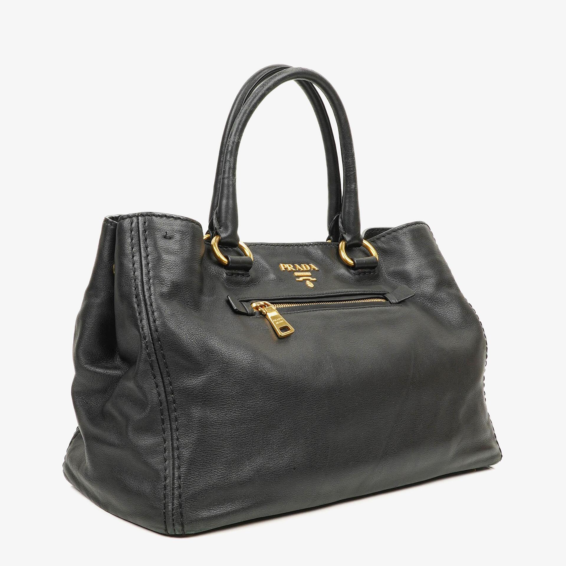 Prada Tote Tasche aus weichem Kalbsleder in Nero