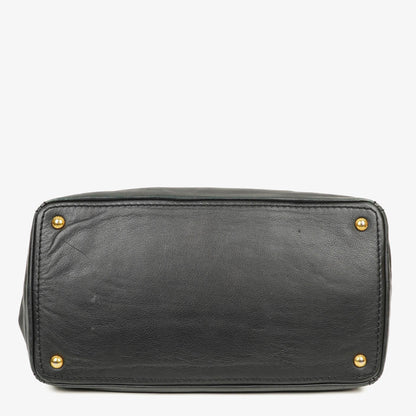 Prada Tote Tasche aus weichem Kalbsleder in Nero