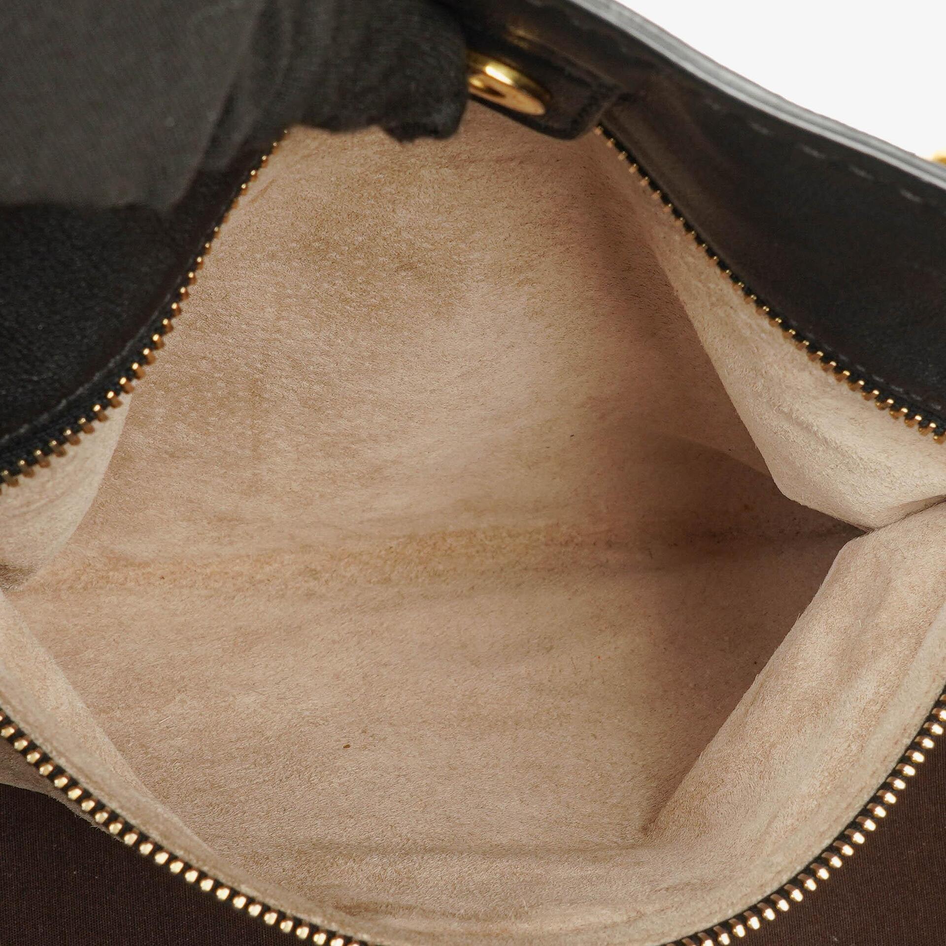 Prada Tote Tasche aus weichem Kalbsleder in Nero