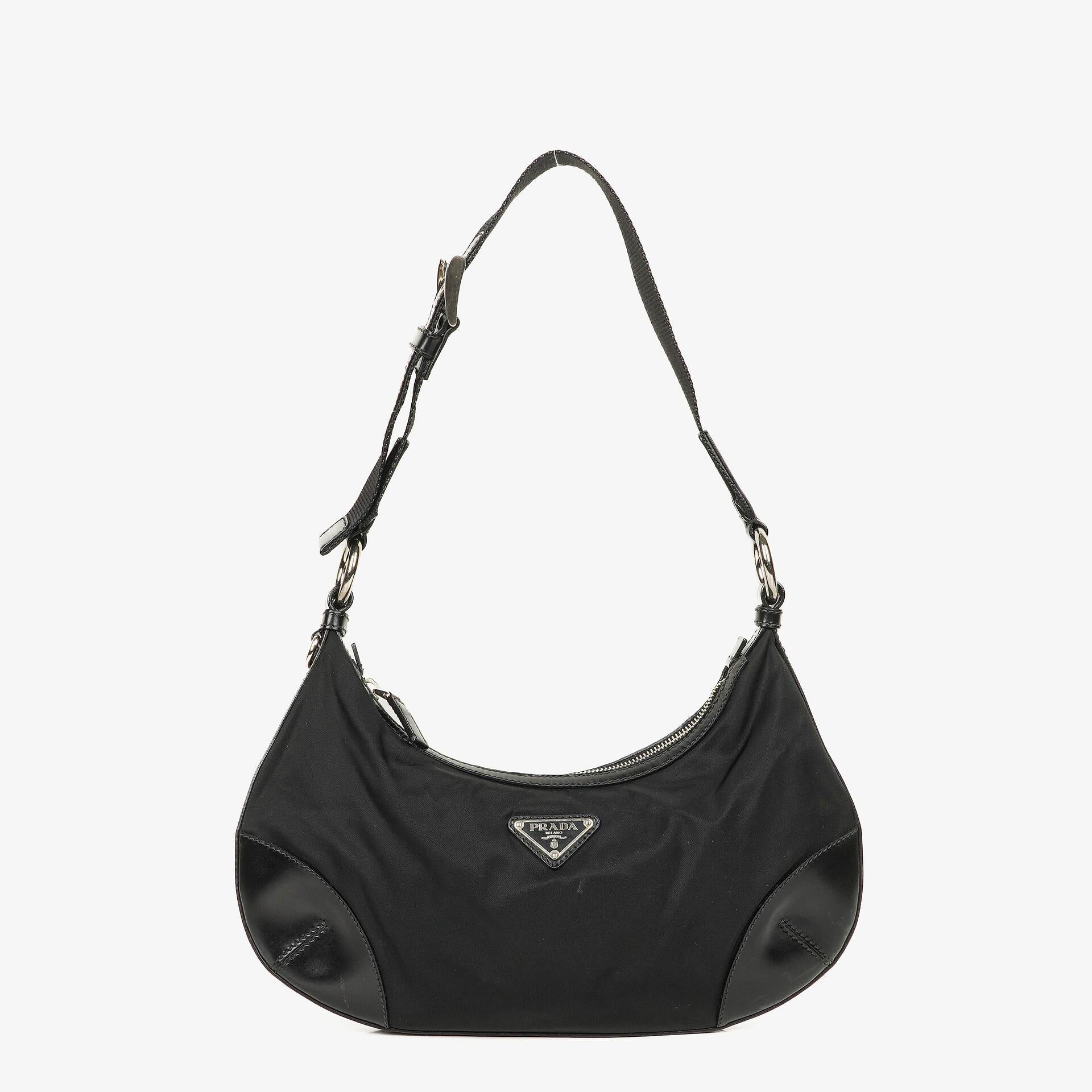 Prada Nero Tessuto leichte Schultertasche aus Nylon