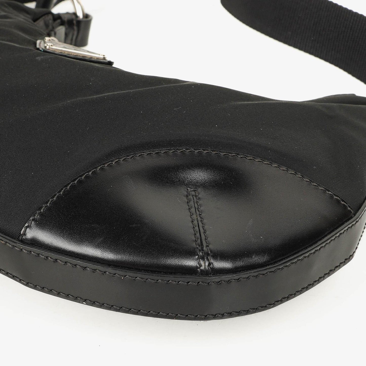Prada Nero Tessuto leichte Schultertasche aus Nylon