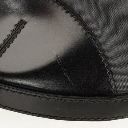 Prada Nero Tessuto leichte Schultertasche aus Nylon