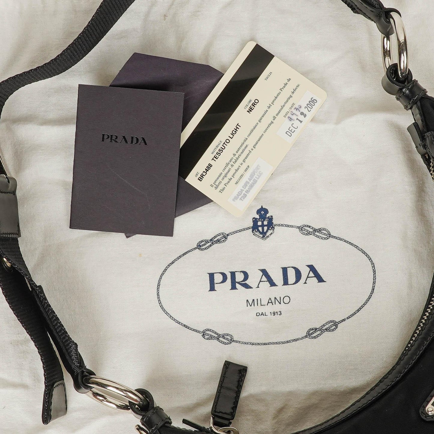 Prada Nero Tessuto leichte Schultertasche aus Nylon