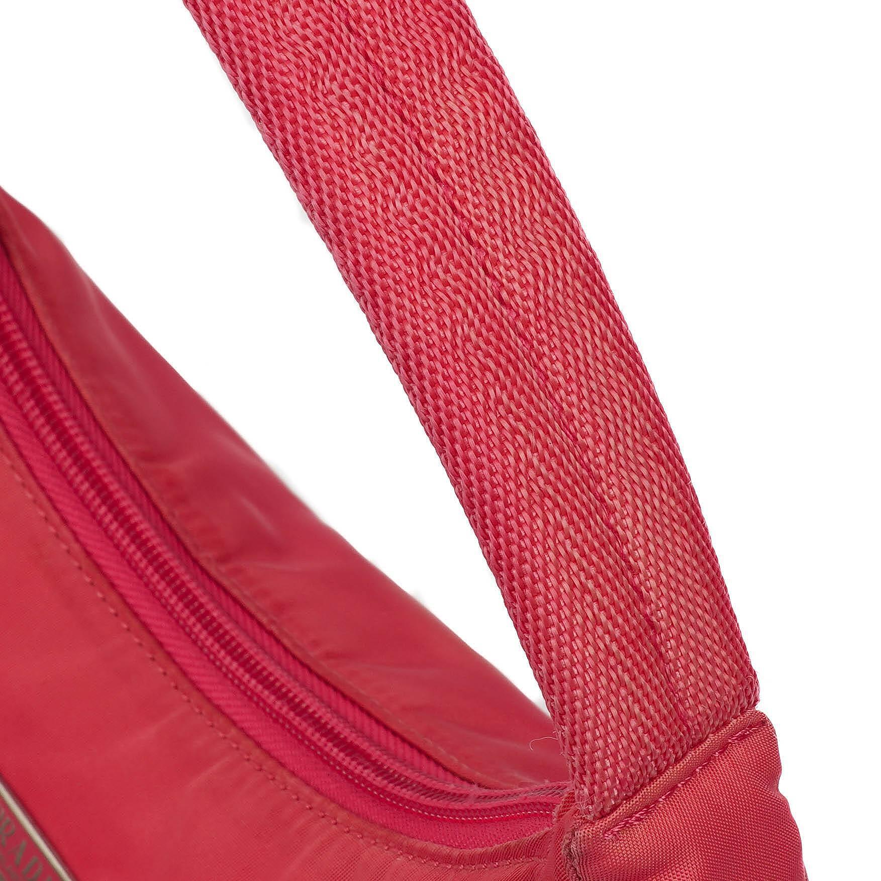 Prada Tessuto Nylon Sport Mini Schulter-Hobo-Tasche in Pink