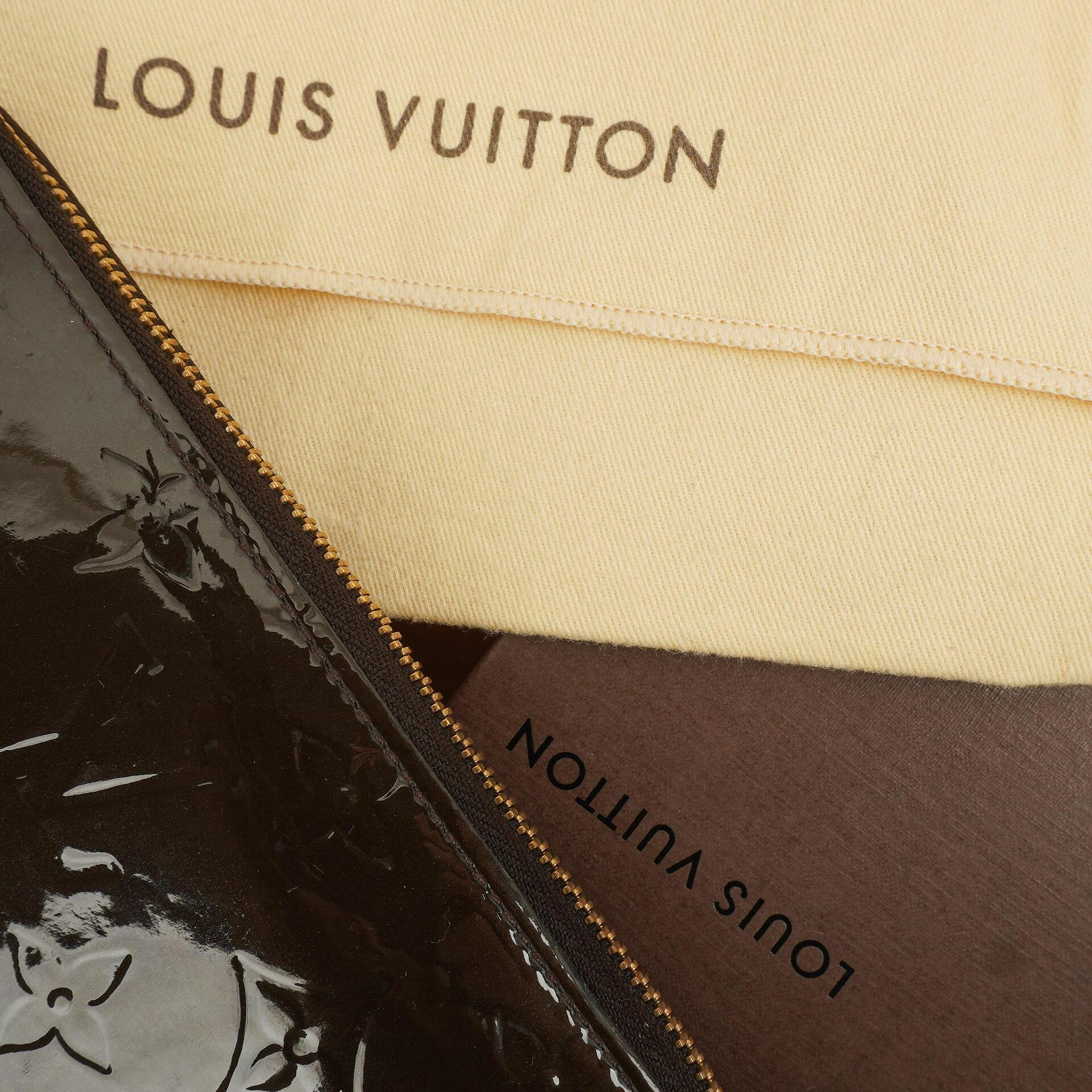 Louis Vuitton Zippy Geldbörse aus olivgrünem Vernis
