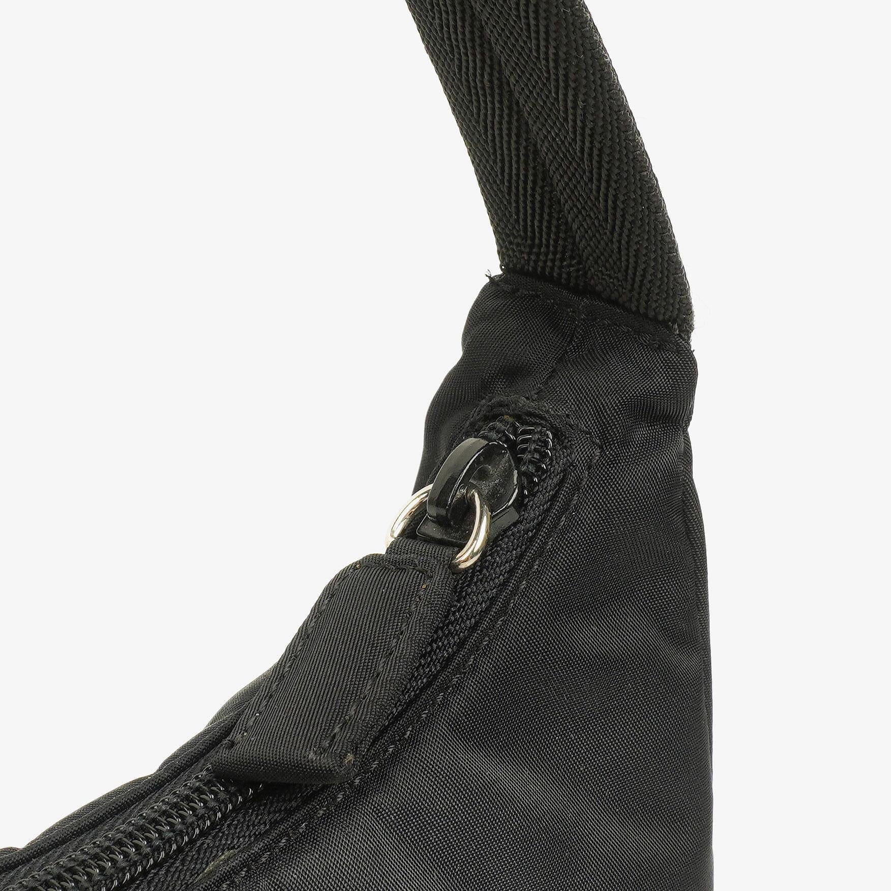 Prada Tessuto Hobo-Tasche aus schwarzem Nylon