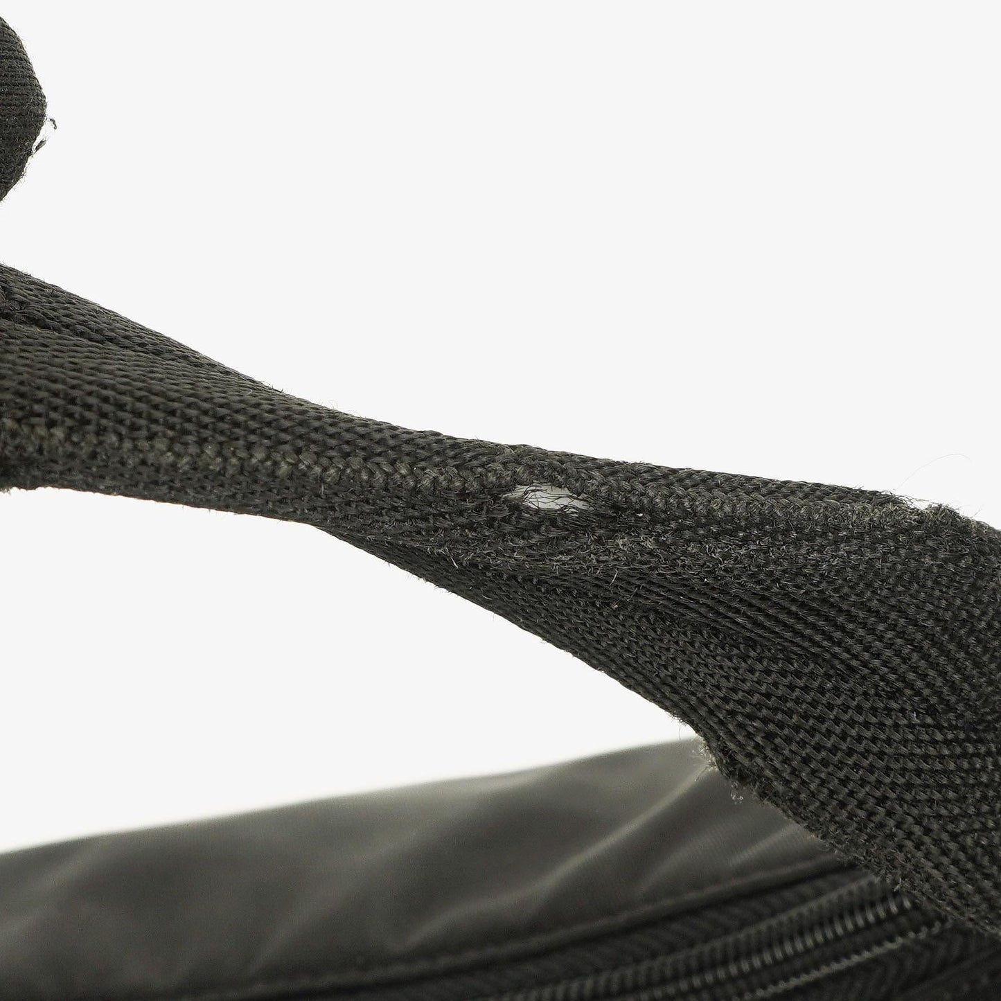 Prada Tessuto Hobo-Tasche aus schwarzem Nylon