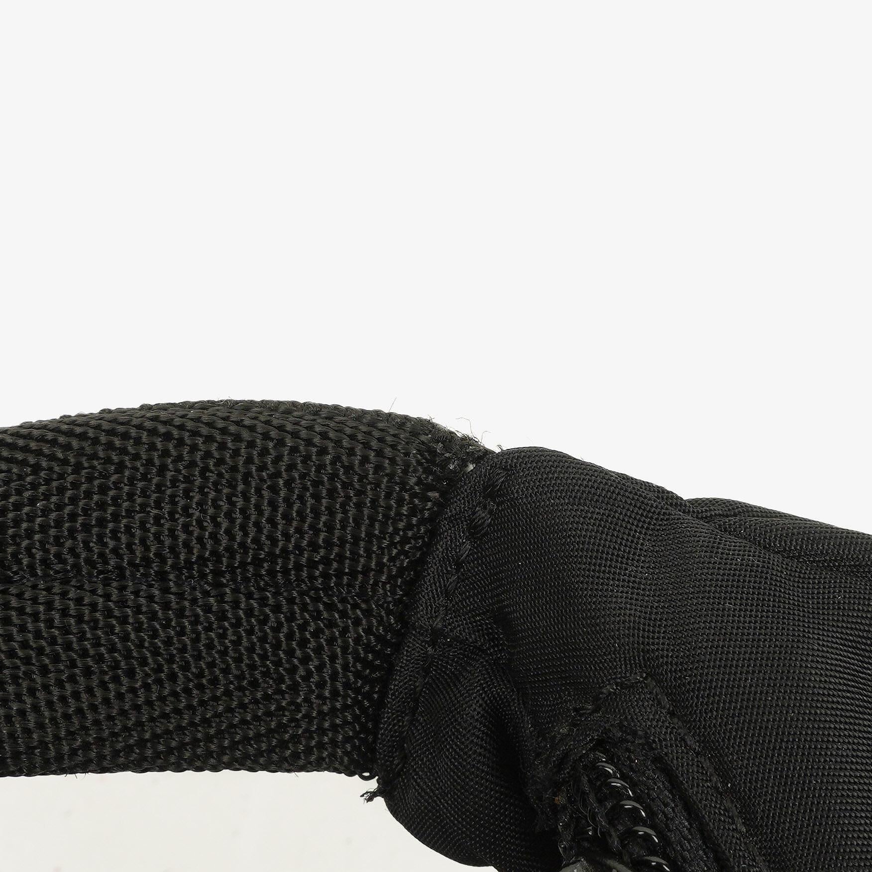 Prada Tessuto Hobo-Tasche aus schwarzem Nylon