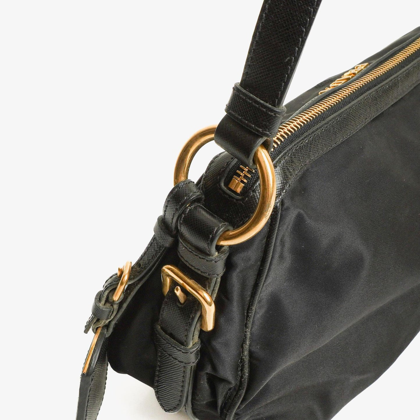 Prada Tessuto Schultertasche aus schwarzem Nylon mit Jacquard-Logo