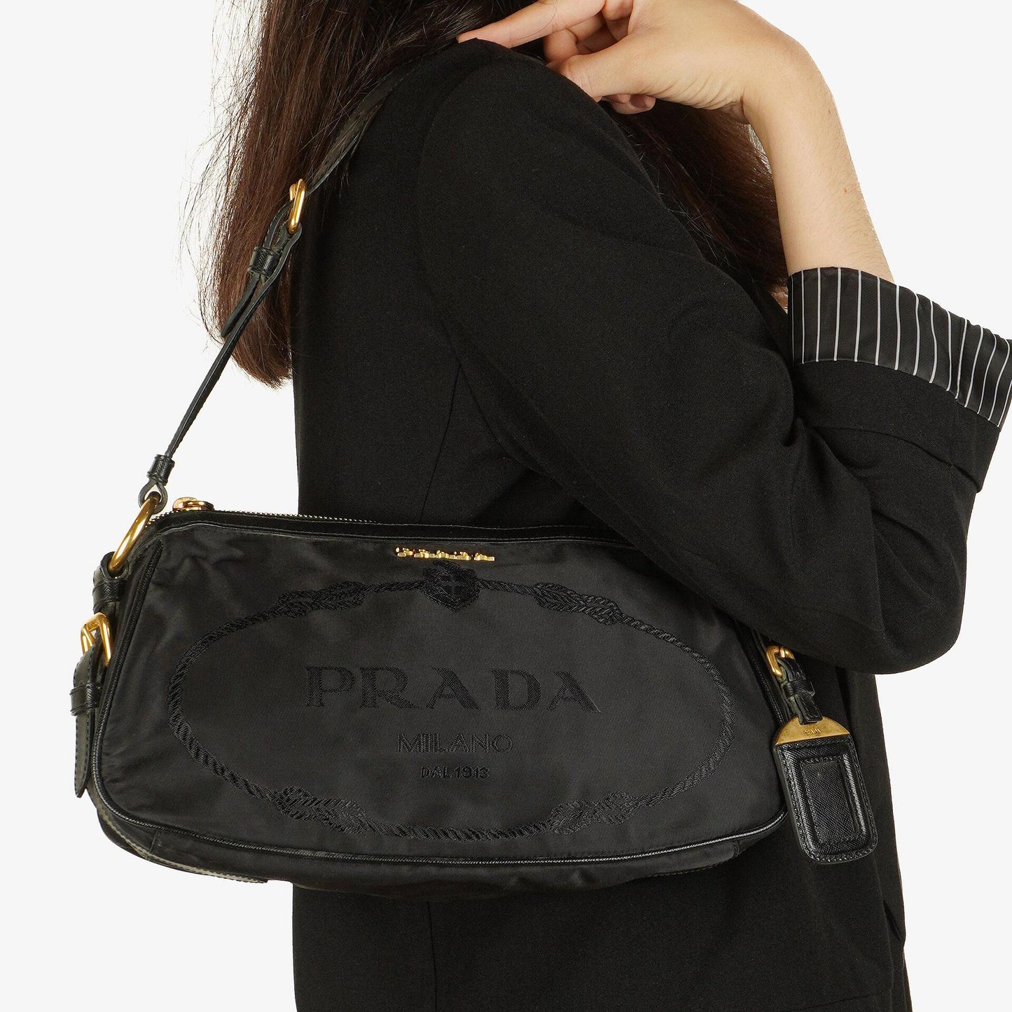 Prada Tessuto Schultertasche aus schwarzem Nylon mit Jacquard-Logo