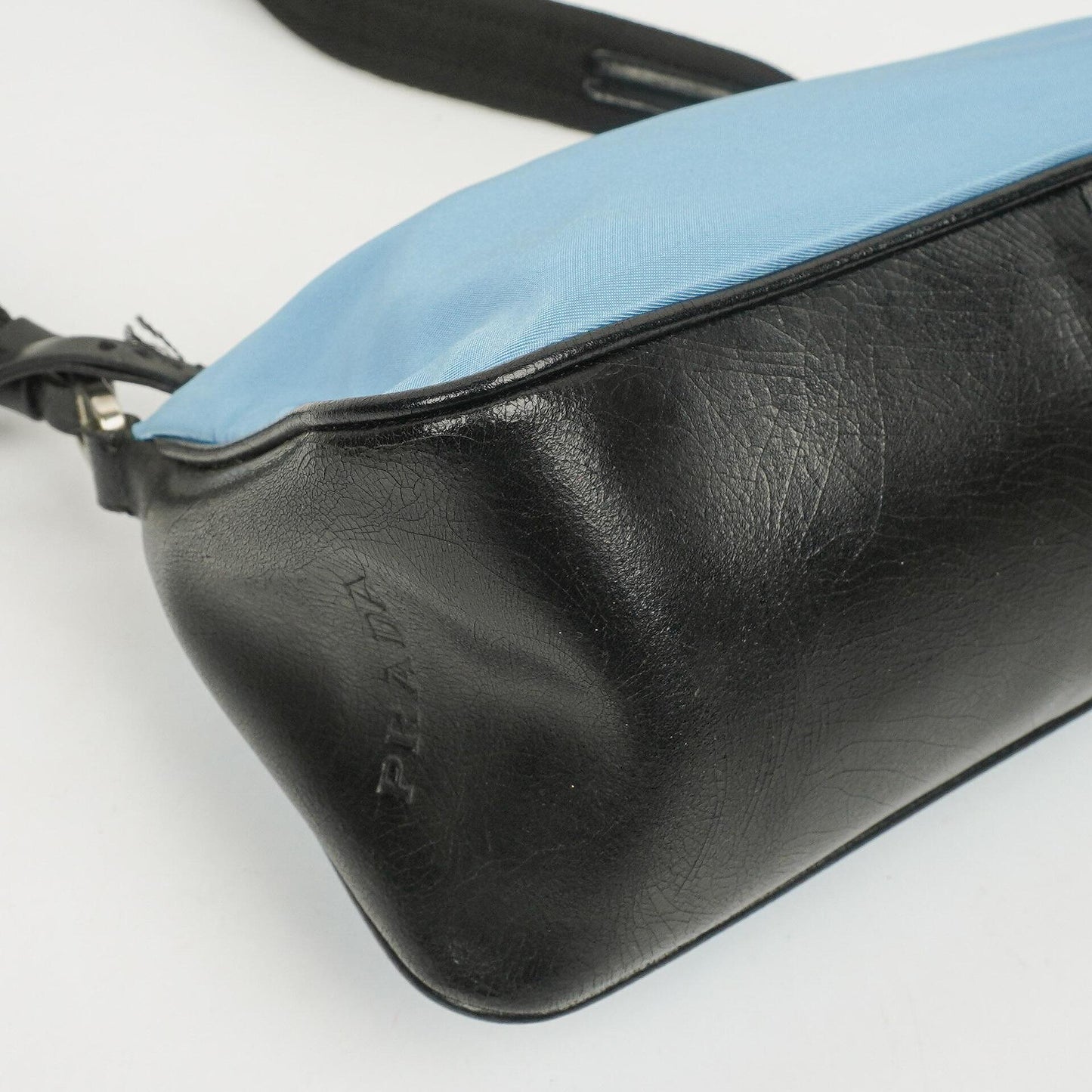 Prada Tessuto Easy Tasche in Azzurro