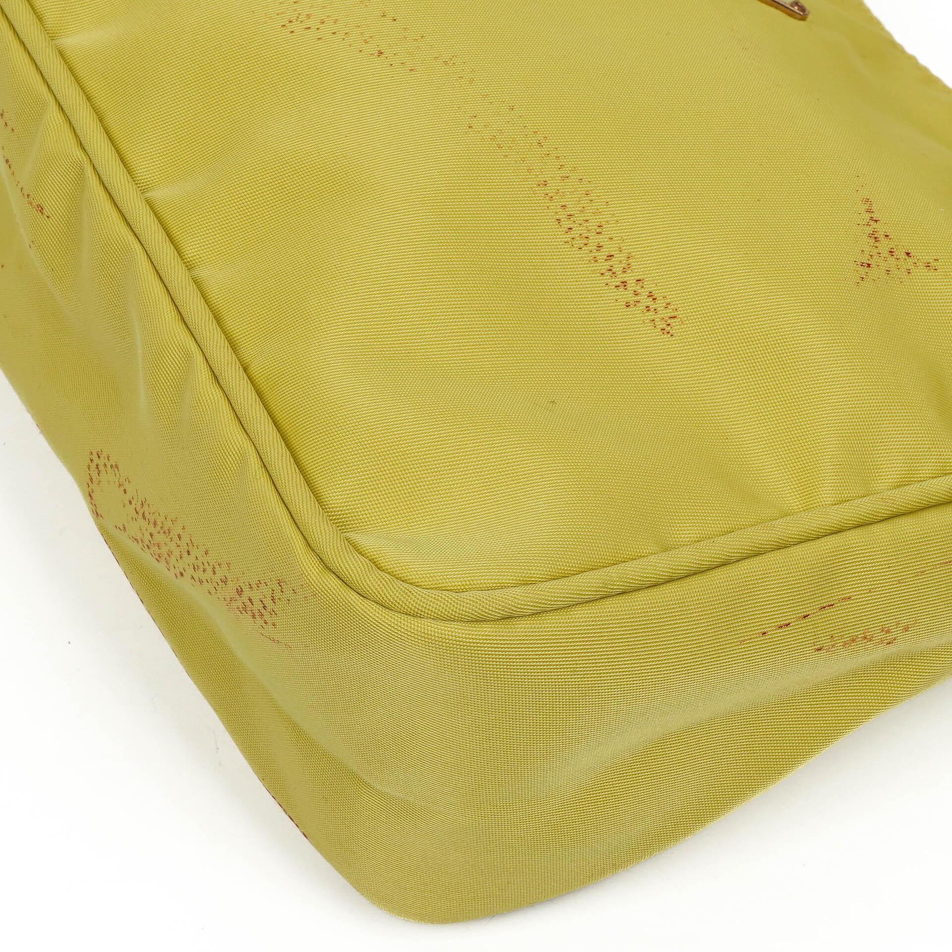 Prada Re-Edition 2000 Hobo Tasche Mini Tessuto Nylon Ananas