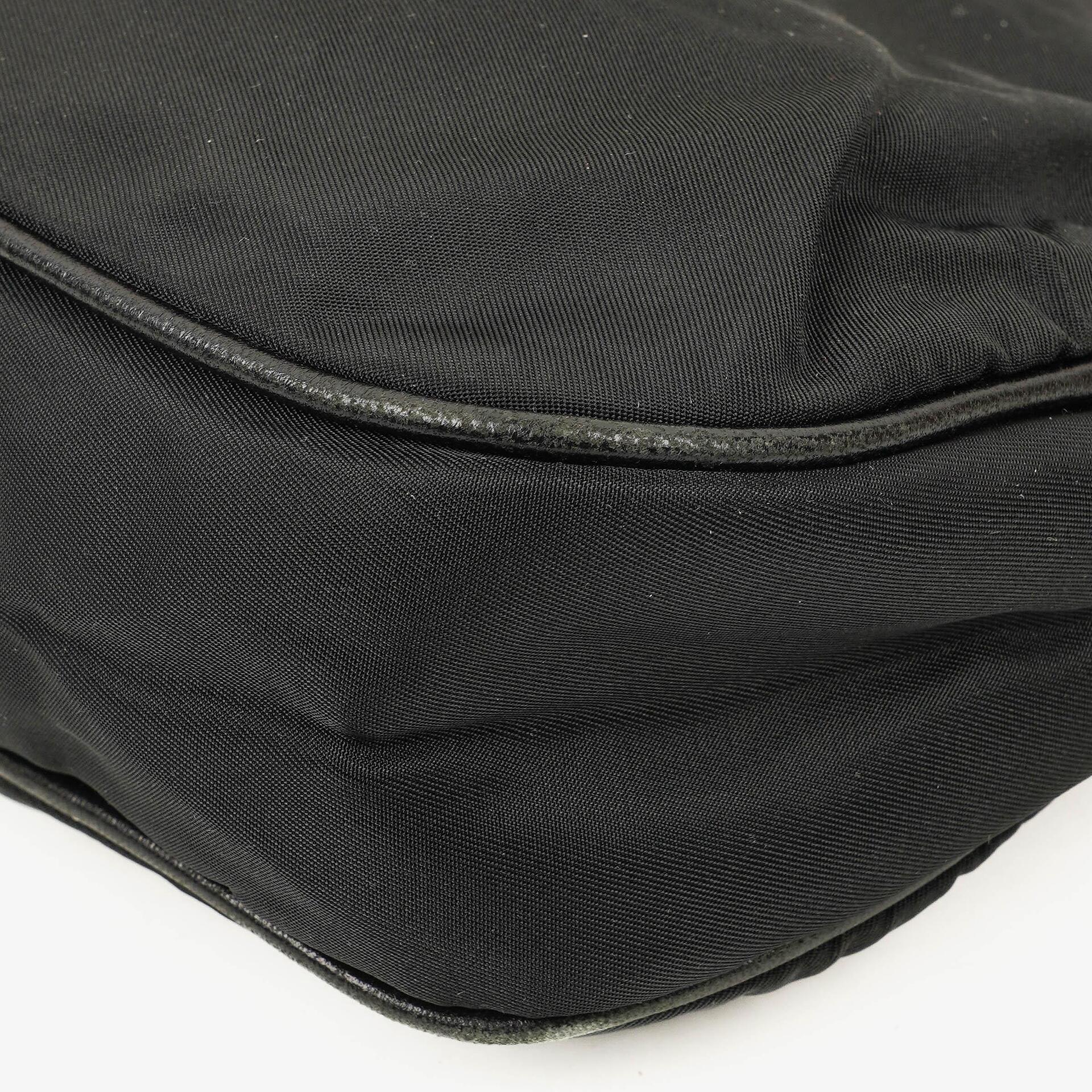 Prada Hobo-Tasche aus Tessuto Nylon
