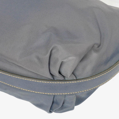 Prada Tessuto Hobo Tasche aus Nylon