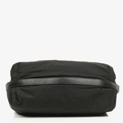 Prada Sacca Schultertasche aus schwarzem Tessuto Nylon Nero