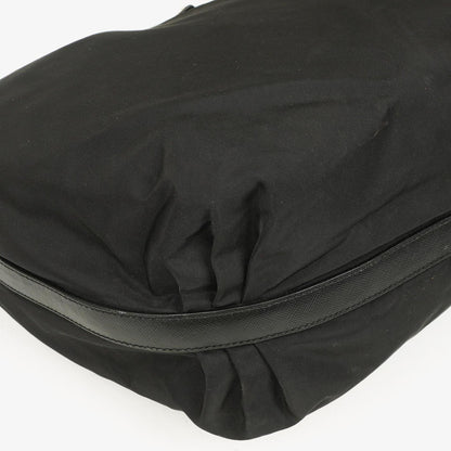 Prada Sacca Schultertasche aus schwarzem Tessuto Nylon Nero
