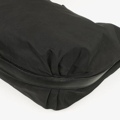 Prada Sacca Schultertasche aus schwarzem Tessuto Nylon Nero