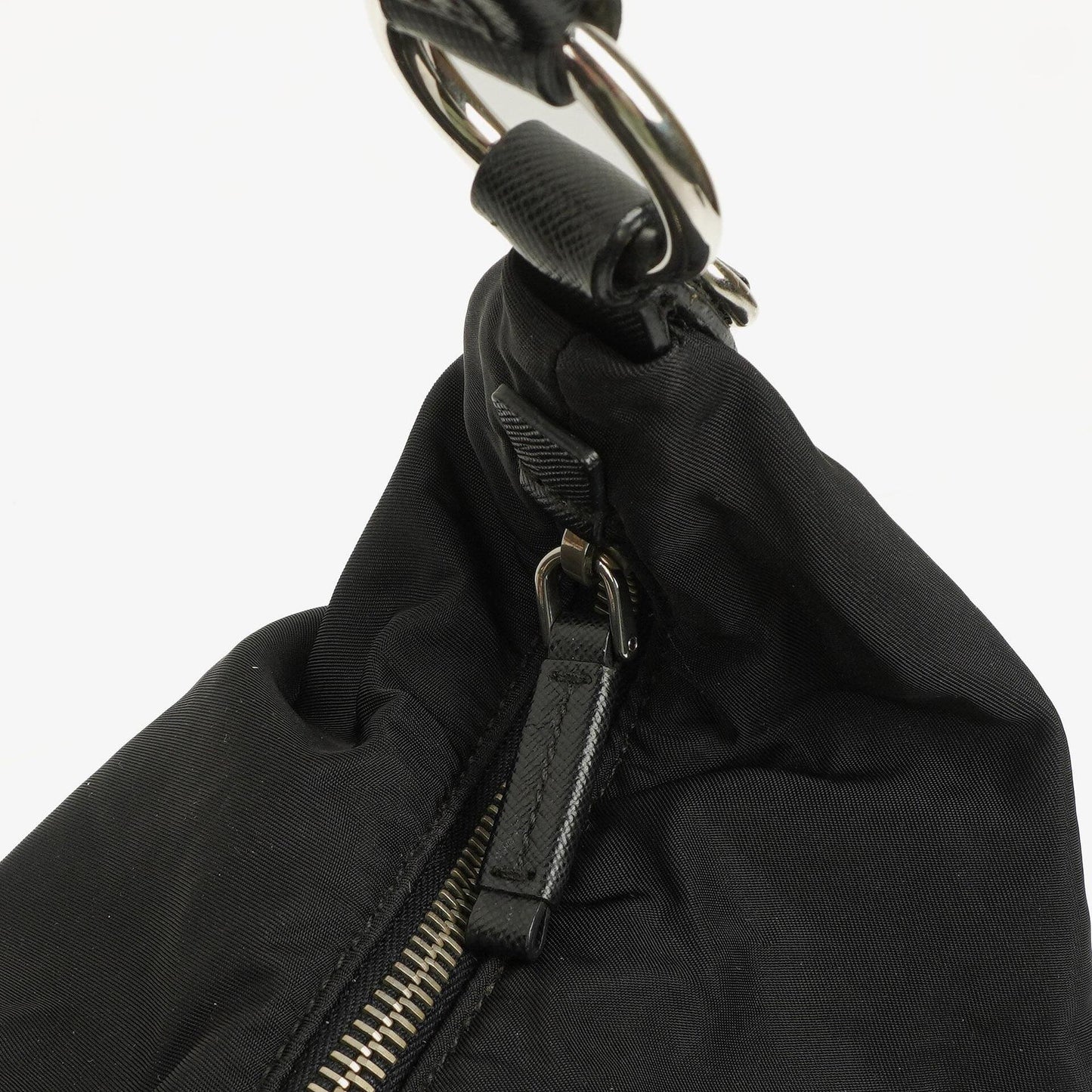 Prada Sacca Schultertasche aus schwarzem Tessuto Nylon Nero