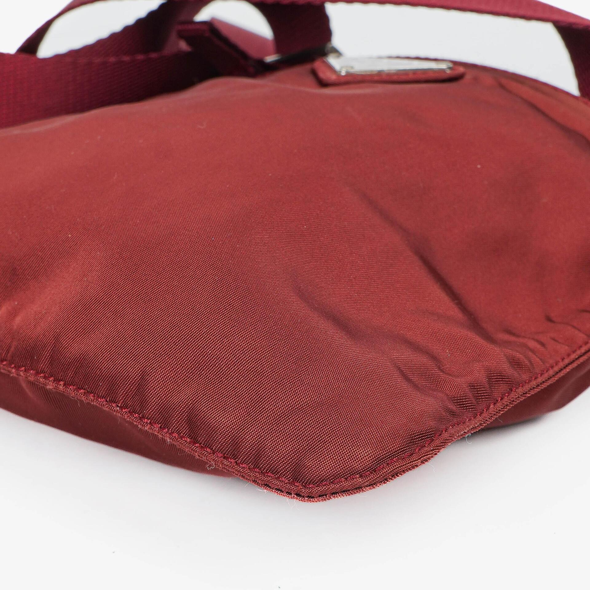 Prada Tessuto Nylon Schultertasche
